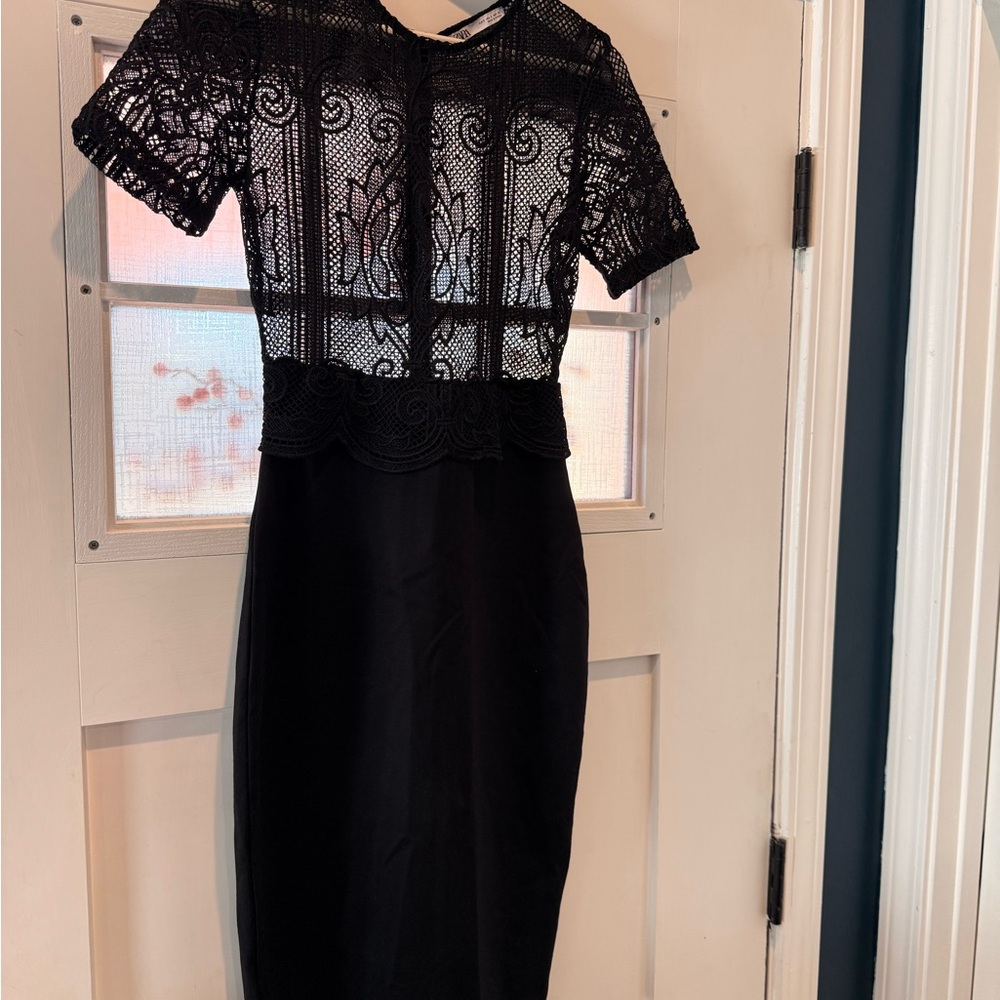 Elegant Black Lace Dress - Zara